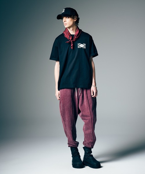 glamb(グラム)の「Locals Only T-Shirt / ローカルズオンリーTシャツ(Tシャツ/カットソー・メンズ・ホワイト/ブラック/ネイビー・S/M/L)」の14枚目の写真