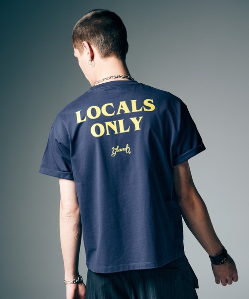 glamb(グラム)の「Locals Only T-Shirt / ローカルズオンリーTシャツ(Tシャツ/カットソー・メンズ・ホワイト/ブラック/ネイビー・S/M/L)」の18枚目の写真