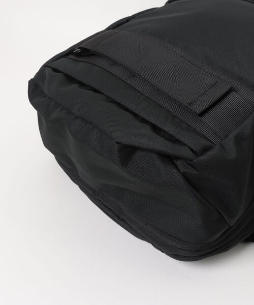 DAKINE(ダカイン)の「DAKINE MISSION STREET BACKP バックパック/リュック 【2026年春夏モデル】(バックパック/リュック・メンズ・ブラック・FREE)」の4枚目の写真