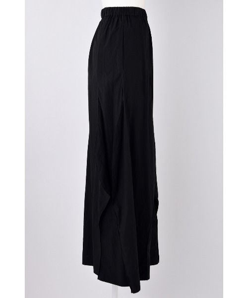 ENFOLD(エンフォルド)の「WAVE DRAPE TROUSERS(その他パンツ・レディース・ブラック・36)」の4枚目の写真