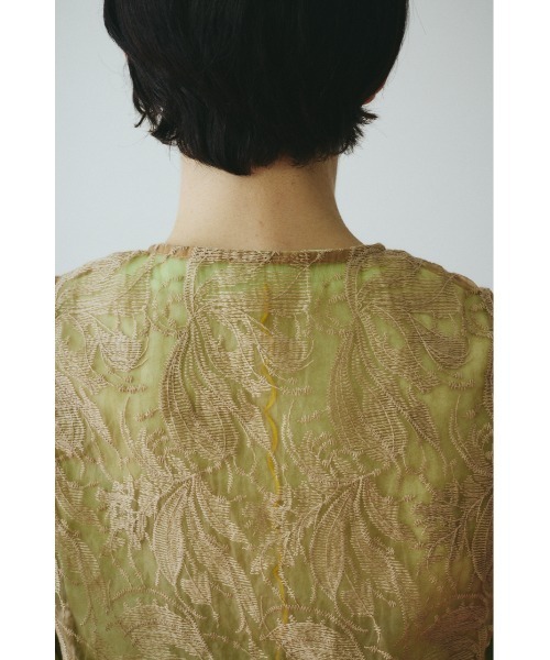 HeRIN.CYE(ヘリンドットサイ)の「Lace vest レースベスト(ベスト・レディース・オフホワイト/ブラック/ベージュ・FREE)」の8枚目の写真
