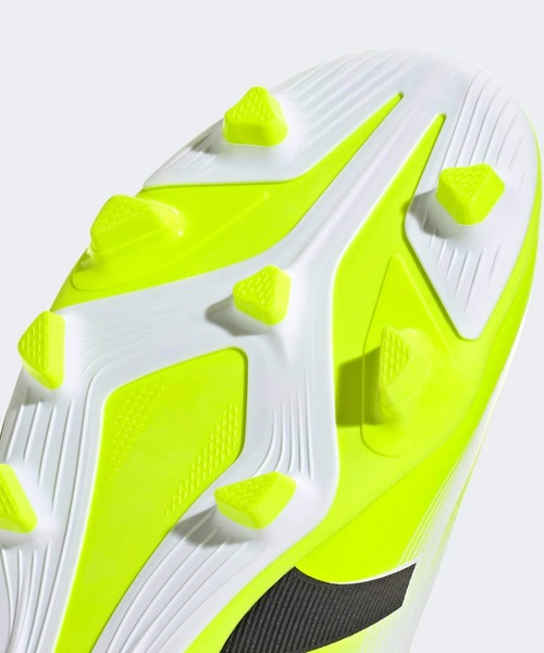 adidas(アディダス)の「キッズ プレデター CLUB FG/MG スパイク / 天然芝・土・人工芝用 / Predator Club Firm Multi-Ground Boots Kids / アディダス adidas(スニーカー・キッズ・ホワイト×ブラック・22.0cm/21.0cm/21.5cm/20.0cm/24.5cm/24.0cm/23.5cm/23.0cm/22.5cm)」の5枚目の写真