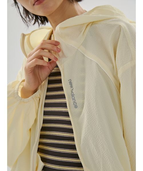NEW BALANCE（ニューバランス）の「【New Balance for emmi】マルチファンクションジャケット（ナイロンジャケット・レディース・イエロー・M）」の7枚目の写真