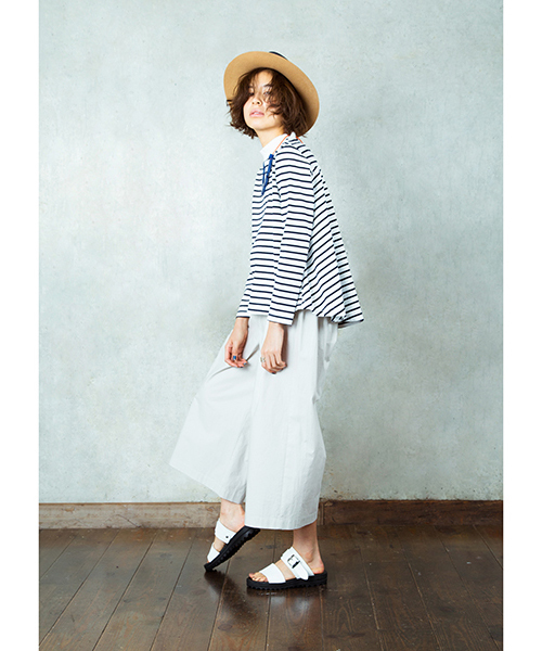 Ray BEAMS（レイビームス）の「◇【ラブリ着用】Ray BEAMS / ロングテール フレア ハイネック（Tシャツ/カットソー・レディース・その他1/ネイビー・ONE SIZE）」の4枚目の写真