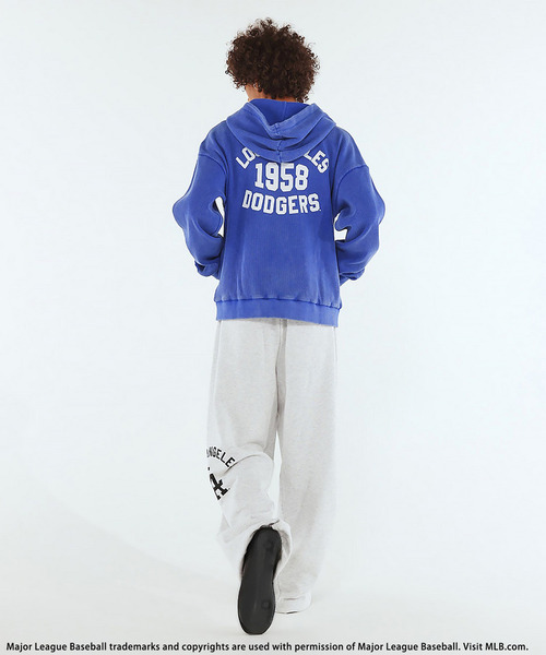 BACK TO THE FIELD（バック トゥー ザ フィールド）の「【MLB】Thermal Zip Hoodie（パーカー・メンズ・ピンク/ブラック/ブルー・MEDIUM/LARGE/XL）」の8枚目の写真