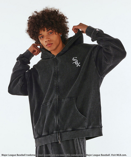 BACK TO THE FIELD（バック トゥー ザ フィールド）の「【MLB】Thermal Zip Hoodie（パーカー・メンズ・ピンク/ブラック/ブルー・MEDIUM/LARGE/XL）」の2枚目の写真