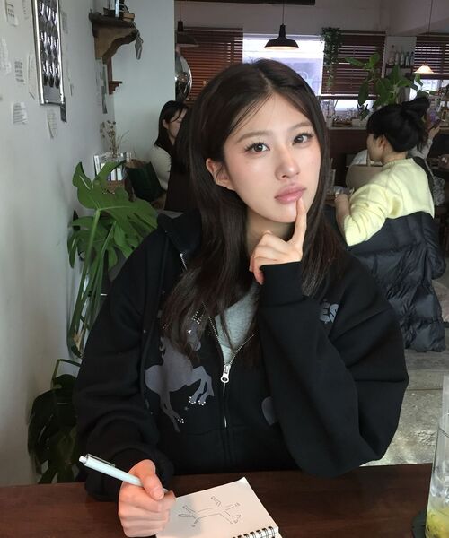 AMESWORLDWIDE（アメスワールドワイド）の「UNICORN DRAWING HOODIE ZIP-UP BLACK（パーカー・レディース・その他・FREE）」の14枚目の写真