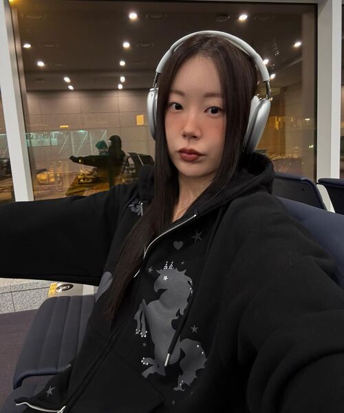 AMESWORLDWIDE（アメスワールドワイド）の「UNICORN DRAWING HOODIE ZIP-UP BLACK（パーカー・レディース・その他・FREE）」の15枚目の写真