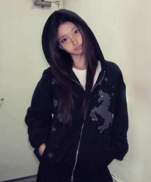 AMESWORLDWIDE（アメスワールドワイド）の「UNICORN DRAWING HOODIE ZIP-UP BLACK（パーカー・レディース・その他・FREE）」の17枚目の写真