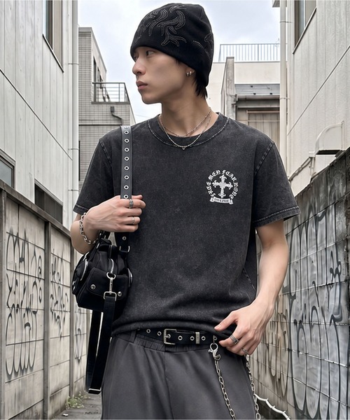 SPINNS（スピンズ）の「短丈クロスバックプリント半袖Tシャツ/ワンポイント（Tシャツ/カットソー・メンズ・ホワイト/ブラック/ブラック系その他/ウッドランド・ONESIZE）」の3枚目の写真