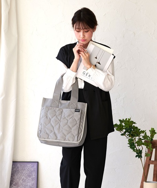LIZDAYS(リズデイズ)の「【撥水/高密度ナイロン】タテ型仕切りトートバッグ(トートバッグ・レディース・カーキ/ブラック/ナチュラル/ライトグレー/ベージュ×ブラック/ダークグレー/ベージュ/グレー系1・FREE)」の20枚目の写真