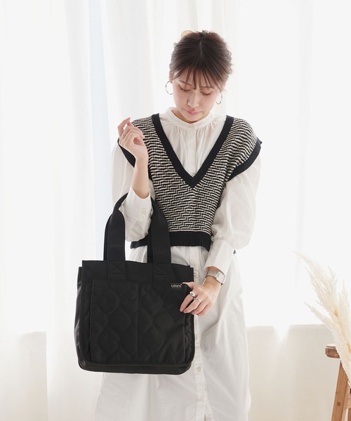 LIZDAYS(リズデイズ)の「【撥水/高密度ナイロン】タテ型仕切りトートバッグ(トートバッグ・レディース・カーキ/ブラック/ナチュラル/ライトグレー/ベージュ×ブラック/ダークグレー/ベージュ/グレー系1・FREE)」の22枚目の写真