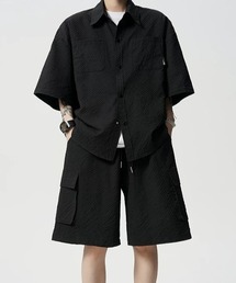 CELENA BEATS（セレナビーツ）の「オーバーサイズ シアサッカータッチ 半袖シャツ × カーゴ ショート パンツ セットアップ（セットアップ）」