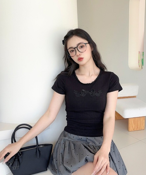 Jasmine Grandiflorum(ジャスミングランディフローラム)の「【Jasmine】カップ付き!レーススリムフィットTシャツ(Tシャツ/カットソー・レディース・ブラック/ホワイト・FREE)」の11枚目の写真