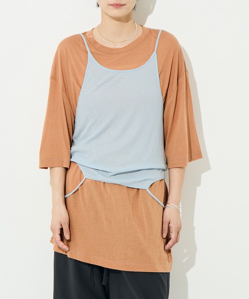 RhodolirioN（ロドリリオン）の「[RhodolirioN/ロドリリオン]Camisole Top & Loose-fitting Tee - Unit Tops/キャミソールトップ アンド ルーズフィッティングティー-ユニットトップス（Tシャツ/カットソー・レディース・ベージュ/レッド/ダークネイビー・FREE）」の2枚目の写真