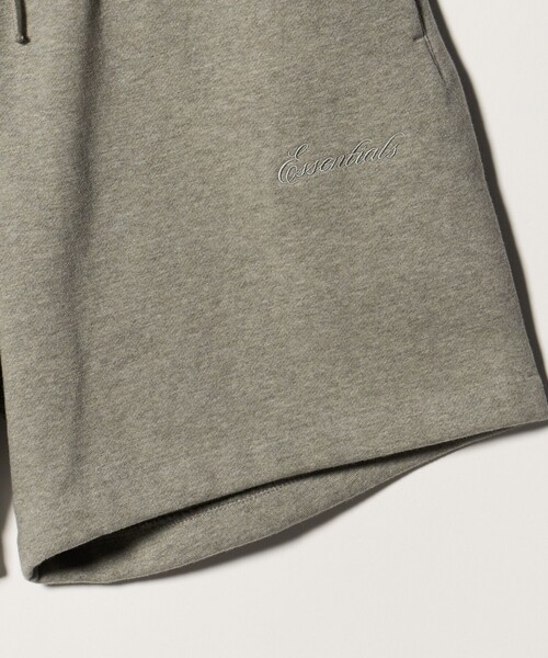 FOG ESSENTIALS(エフオージーエッセンシャルズ)の「<FEAR OF GOD ESSENTIALS>CLASSIC ショーツ(スウェットパンツ・メンズ・ダークグレー/ライトグレー・M/XS/S/L)」の7枚目の写真