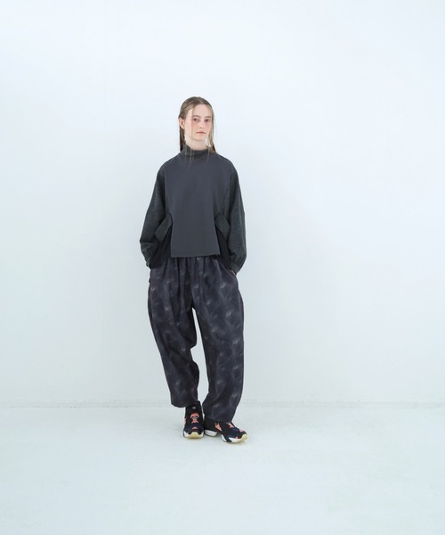 BEDSIDEDRAMA(ベットサイドドラマ)の「BEDSIDEDRAMA/ベッドサイドドラマ/Daydream Photo Wide Pants(その他パンツ・レディース・ブラック/グレー・2/1)」の3枚目の写真