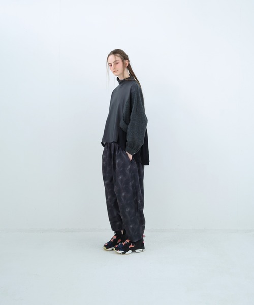 BEDSIDEDRAMA(ベットサイドドラマ)の「BEDSIDEDRAMA/ベッドサイドドラマ/Daydream Photo Wide Pants(その他パンツ・レディース・ブラック/グレー・2/1)」の4枚目の写真