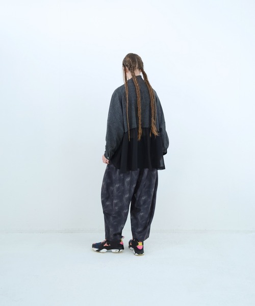 BEDSIDEDRAMA(ベットサイドドラマ)の「BEDSIDEDRAMA/ベッドサイドドラマ/Daydream Photo Wide Pants(その他パンツ・レディース・ブラック/グレー・2/1)」の5枚目の写真