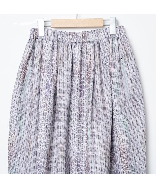 BEDSIDEDRAMA(ベットサイドドラマ)の「BEDSIDEDRAMA/ベッドサイドドラマ/Daydream Photo Wide Pants(その他パンツ・レディース・ブラック/グレー・2/1)」の17枚目の写真