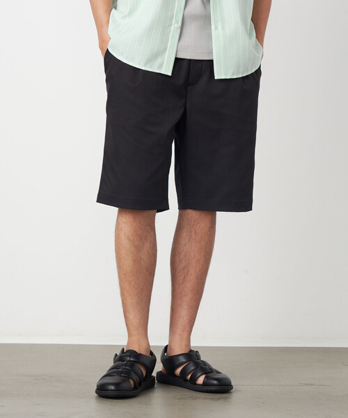 COMME CA ISM(コムサイズム)の「ポリエステルツイル ワンタックショートパンツ(その他パンツ・メンズ・カーキ/ブラック/ベージュ・LARGE/MEDIUM)」の2枚目の写真
