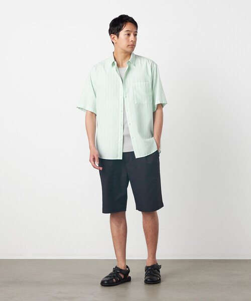COMME CA ISM(コムサイズム)の「ポリエステルツイル ワンタックショートパンツ(その他パンツ・メンズ・カーキ/ブラック/ベージュ・LARGE/MEDIUM)」の5枚目の写真