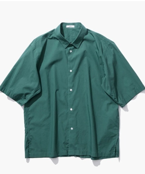 ATON(エイトン)の「ATON (エイトン) SHRINK COTTON LAWN | OVERSIZED HALF SLEEVE SHIRT(シャツ/ブラウス・メンズ・ベージュ/モスグリーン・4/6)」の1枚目の写真