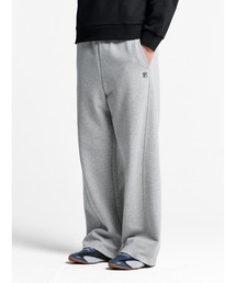 FILA（フィラ）の「Essential Wide Pants（スウェットパンツ）」