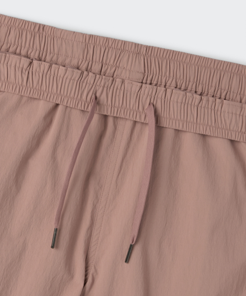 MUSINSA STANDARD（ムシンサスタンダード）の「[クールタンダード] ナイロンストレッチバンディングショーツ [デザートピンク]（その他パンツ・メンズ・その他・26/28/30/32/34/36/38/40/42）」の7枚目の写真