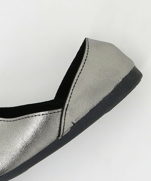 Steven Alan(スティーブンアラン)の「<JAVERFLEX >METALIC SLIP ON/スリッポン(その他シューズ・レディース・ブラック/ゴールド・37/36/38/39)」の13枚目の写真