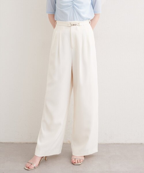 natural couture(ナチュラルクチュール)の「【sherbet line】接触冷感ベルト付きタック入りパンツ(その他パンツ・レディース・ブラック/サックスブルー/オフホワイト・FREE)」の4枚目の写真