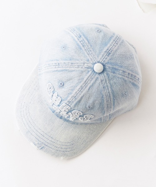 Guess(ゲス)の「【Stray Kids ヒョンジン着用】GUESS/ゲス WASHED CAP デニムキャップ ダメージ加工 2026年 夏 夏服(キャップ・メンズ・ライトブルー・ONE SIZE)」の3枚目の写真