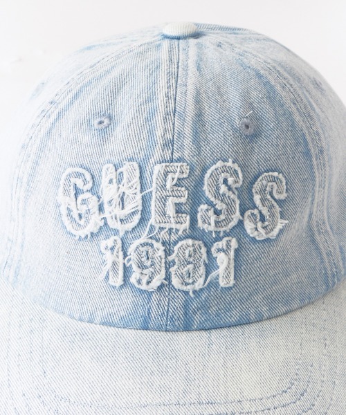 Guess(ゲス)の「【Stray Kids ヒョンジン着用】GUESS/ゲス WASHED CAP デニムキャップ ダメージ加工 2026年 夏 夏服(キャップ・メンズ・ライトブルー・ONE SIZE)」の4枚目の写真