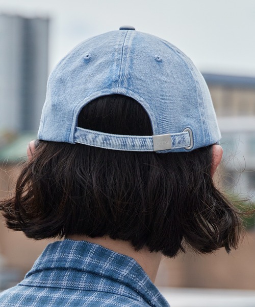 Guess(ゲス)の「【Stray Kids ヒョンジン着用】GUESS/ゲス WASHED CAP デニムキャップ ダメージ加工 2026年 夏 夏服(キャップ・メンズ・ライトブルー・ONE SIZE)」の21枚目の写真