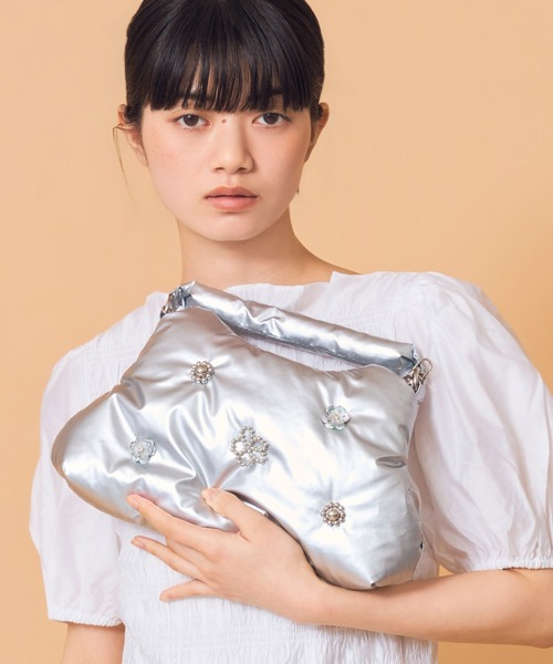 Casselini（キャセリーニ）の「Casselini(キャセリーニ) CLOUD BAG（ハンドバッグ・レディース・アイボリー/シルバー/ブラック・FREE）」の15枚目の写真