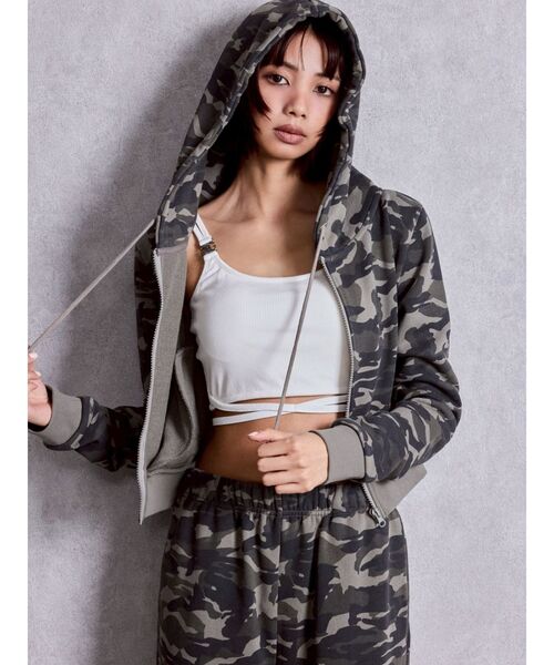 GYDA(ジェイダ)の「GYDA Shortラメパーカー【セットアップ着用可能】(パーカー・レディース・グレー/ブラック/オフホワイト・FREE)」の19枚目の写真