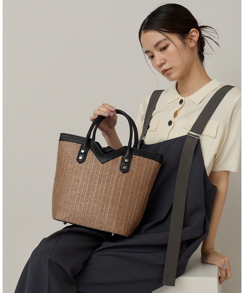 GUSCIO(グッシオ)の「【グッシオゴールド】カゴバッグ PUレザー切り替え Vライン 2WAY ショルダー付(かごバッグ・レディース・ブラウン/アイボリー/ブラック・FREE)」の1枚目の写真