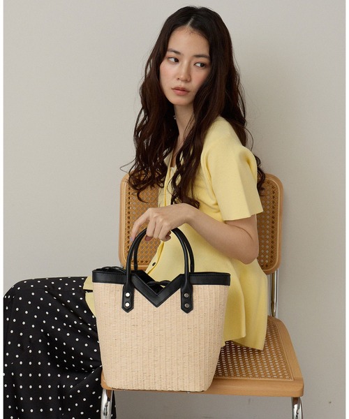 GUSCIO(グッシオ)の「【グッシオゴールド】カゴバッグ PUレザー切り替え Vライン 2WAY ショルダー付(かごバッグ・レディース・ブラウン/アイボリー/ブラック・FREE)」の12枚目の写真