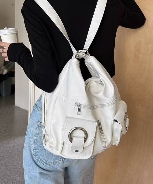 HAILY(ヘイリー)の「リングデザインダブルポケット変形3WAYショルダーバッグ/A4サイズ対応(ショルダーバッグ・レディース・ホワイト/ブラック・FREE)」の10枚目の写真