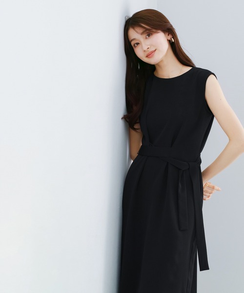 WHITE JOOLA(ホワイトジョーラ)の「【 抜け感モード 】とろみツイル・アシメベルトワンピース(ワンピース・レディース・ベージュ/ブラック・S/M/L)」の7枚目の写真