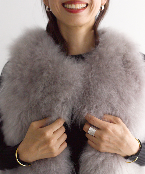 VERMEIL par iena(ヴェルメイユパーイエナ)の「Cashmere Fur gilet(ベスト・レディース・ネイビー/チャコールグレー・FREE)」の7枚目の写真