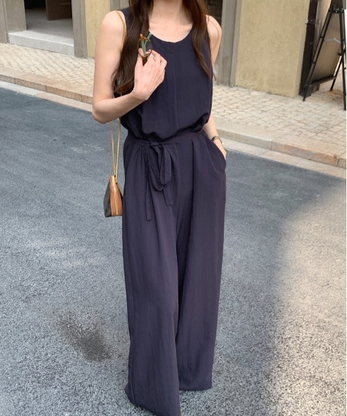 YUGA(ユーガ)の「YUGA_YGMC Korean-style Wide-leg pants all-in-one(つなぎ/オールインワン・レディース・ベージュ/ネイビー・FREE)」の15枚目の写真