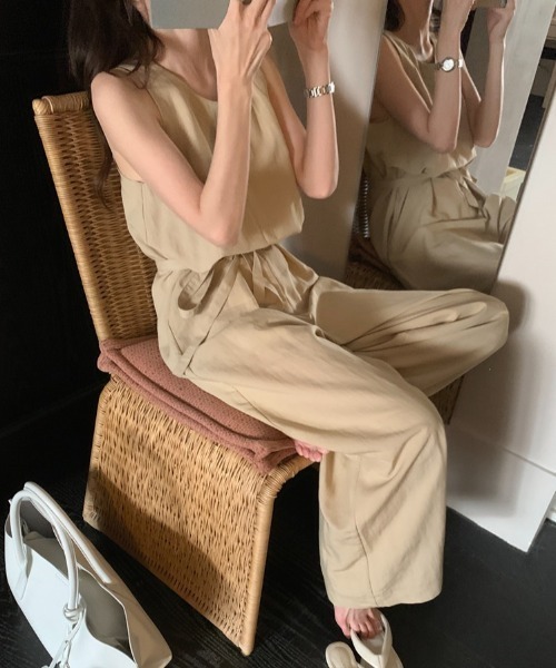 YUGA(ユーガ)の「YUGA_YGMC Korean-style Wide-leg pants all-in-one(つなぎ/オールインワン・レディース・ベージュ/ネイビー・FREE)」の12枚目の写真