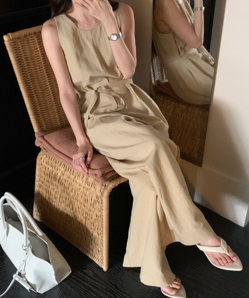 YUGA(ユーガ)の「YUGA_YGMC Korean-style Wide-leg pants all-in-one(つなぎ/オールインワン・レディース・ベージュ/ネイビー・FREE)」の13枚目の写真