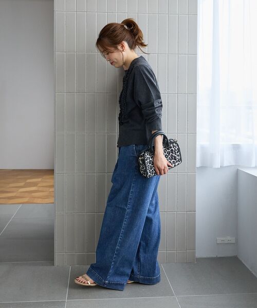 le.coeur blanc(ルクールブラン)の「Healthy denim Muffin(デニムパンツ・レディース・ネイビー/ブルー・38/36)」の9枚目の写真
