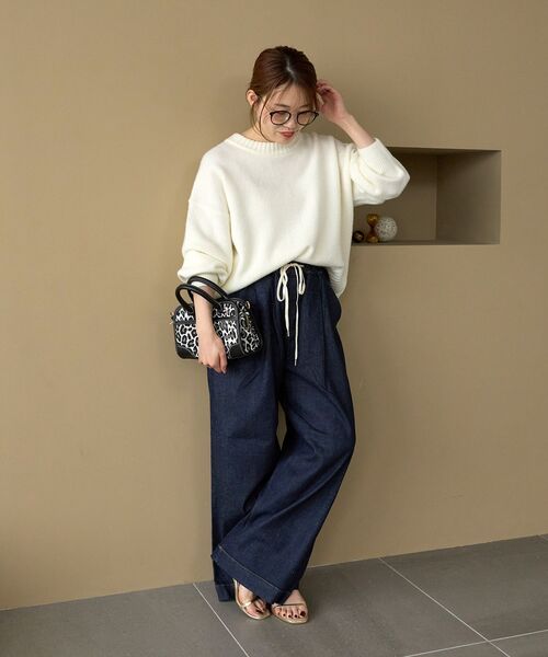 le.coeur blanc（ルクールブラン）の「Healthy denim Muffin（デニムパンツ・レディース・ネイビー/ブルー・38/36）」の14枚目の写真