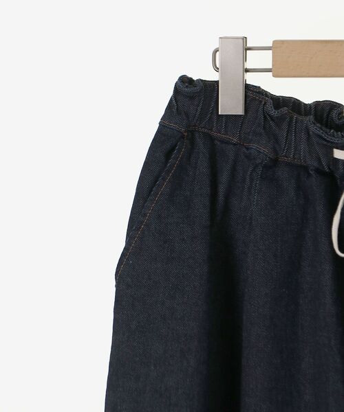 le.coeur blanc（ルクールブラン）の「Healthy denim Muffin（デニムパンツ・レディース・ネイビー/ブルー・38/36）」の8枚目の写真