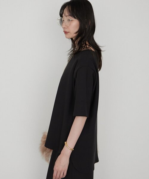 LOUNGEDRESS(ラウンジドレス)の「《オン・オフ使える》カットジョーゼットハーフスリーブプルオーバー(Tシャツ/カットソー・レディース・ライトベージュ/ブラック・FREE)」の8枚目の写真