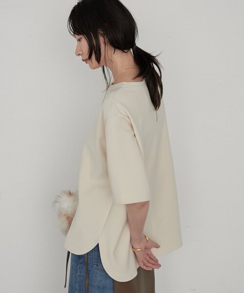 LOUNGEDRESS(ラウンジドレス)の「《オン・オフ使える》カットジョーゼットハーフスリーブプルオーバー(Tシャツ/カットソー・レディース・ライトベージュ/ブラック・FREE)」の16枚目の写真