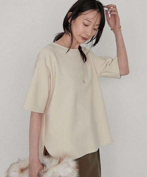 LOUNGEDRESS(ラウンジドレス)の「《オン・オフ使える》カットジョーゼットハーフスリーブプルオーバー(Tシャツ/カットソー・レディース・ライトベージュ/ブラック・FREE)」の18枚目の写真